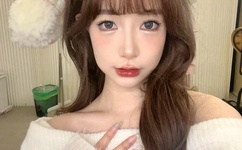 躺床上丝袜老阿姨